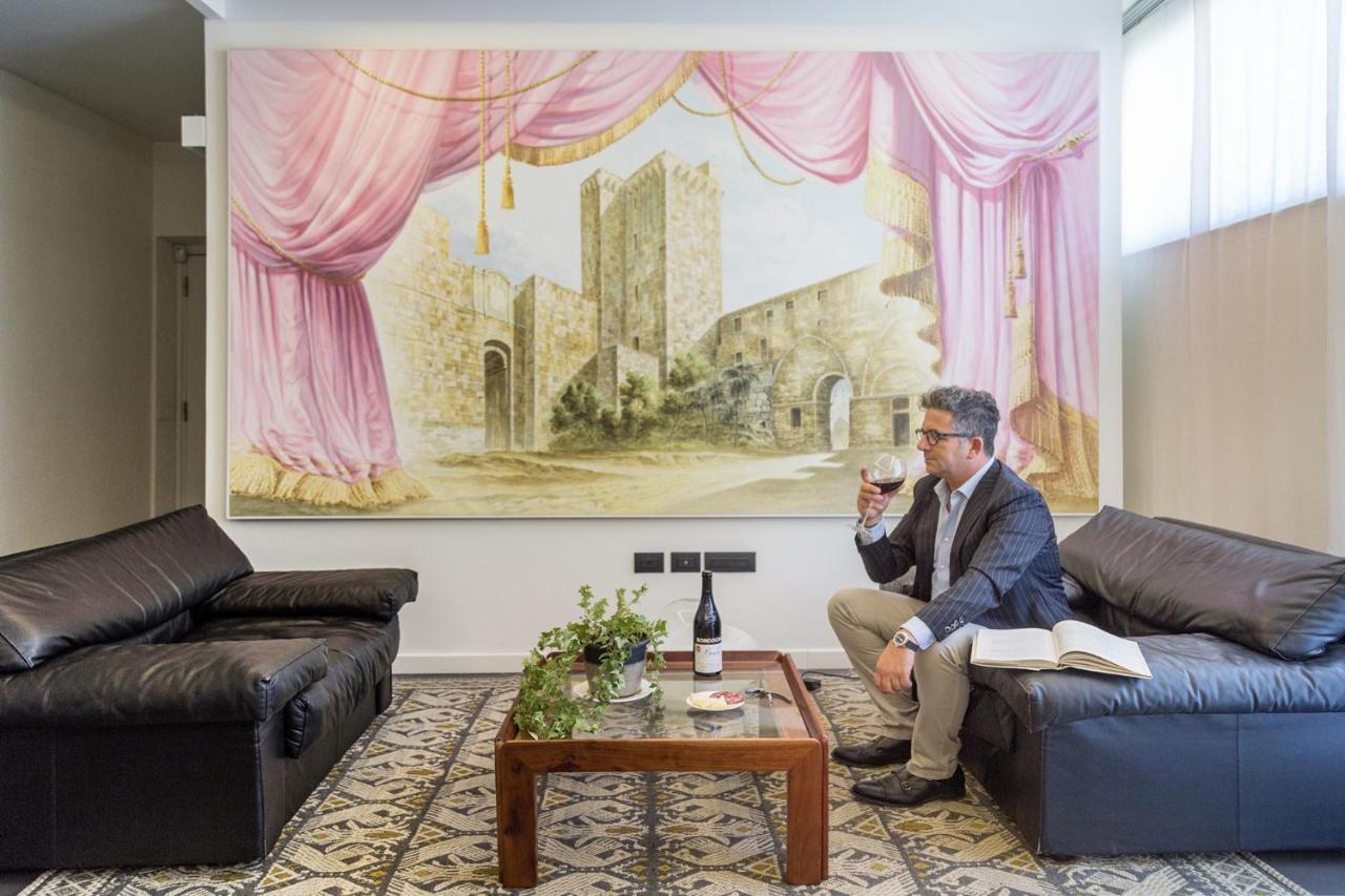 Foyer Rooms & Suites Affittacamere Cagliari Eksteriør billede