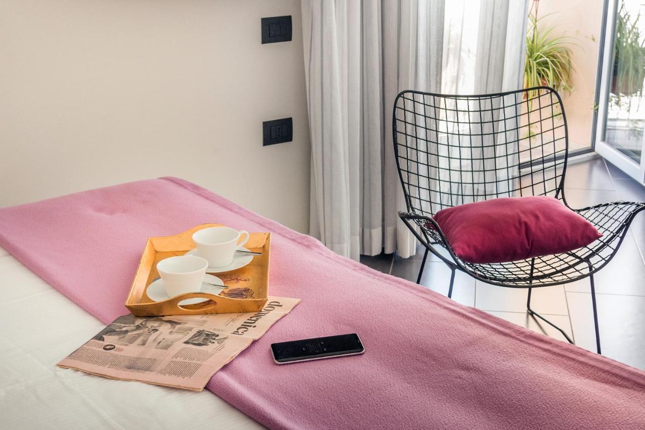 Foyer Rooms & Suites Affittacamere Cagliari Eksteriør billede